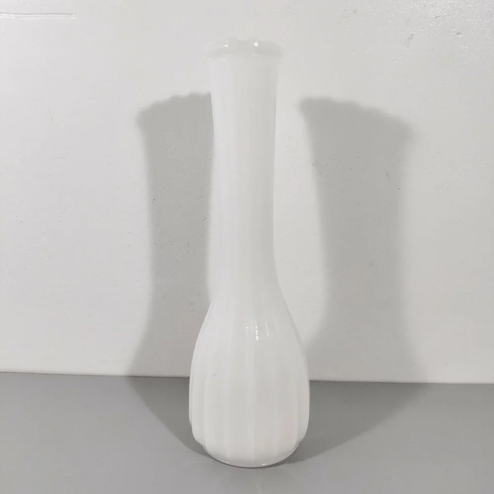 4/$20 Vintage Stars and Bars Milk Glass Stem Bud Vase Nice! Ribbed